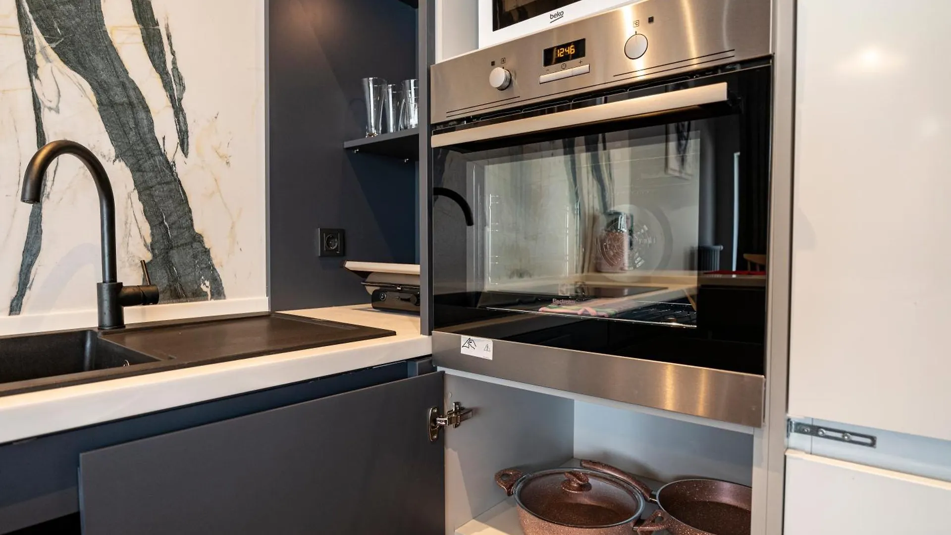 Beyoglu Benesta Residence, 1 Bedroom Apartment No-171 Istanbul Turkey